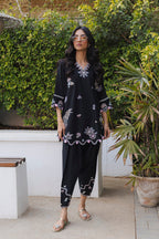 Moon Crest Black