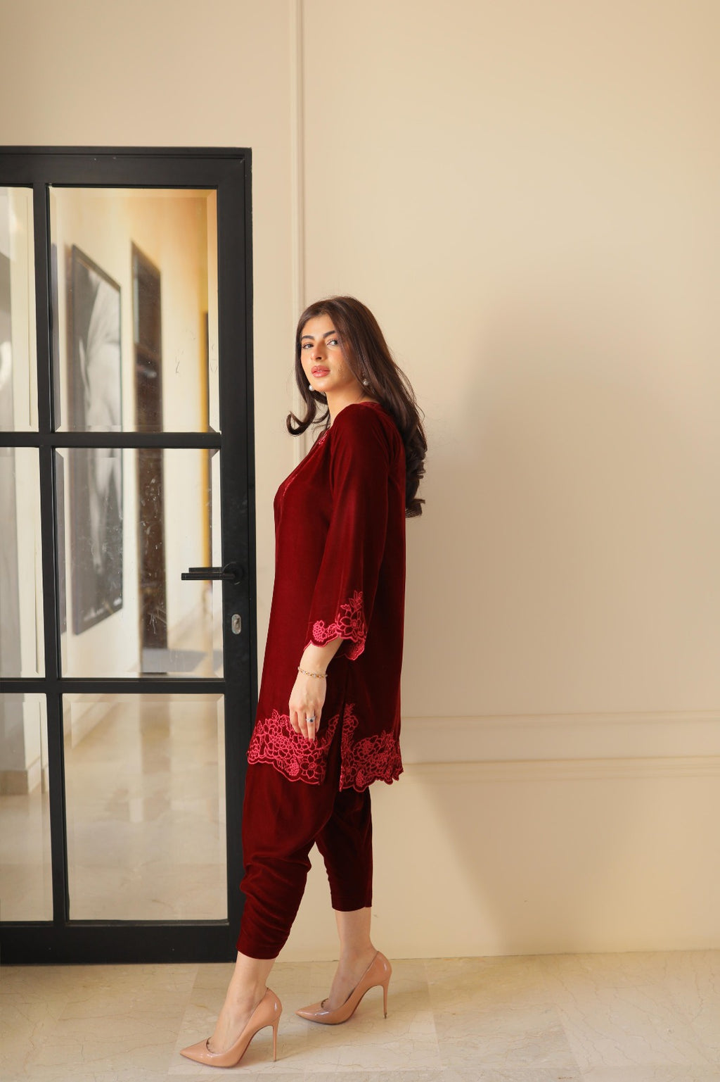 Maroon dreams in Velvet