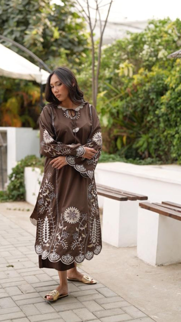 Brown Desert Muse